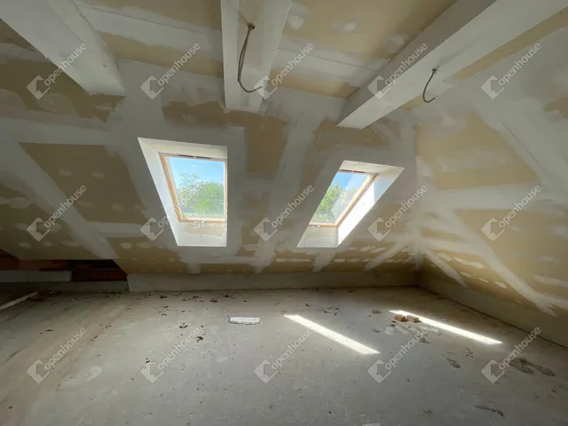 Eladó ház Pétfürdő 669 nm