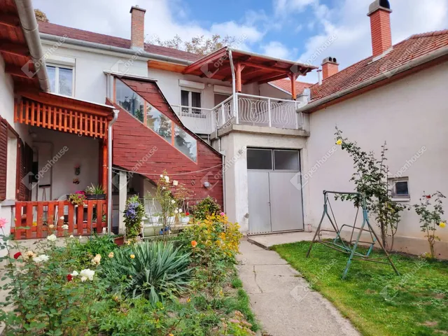 Eladó ház Székesfehérvár 142 nm