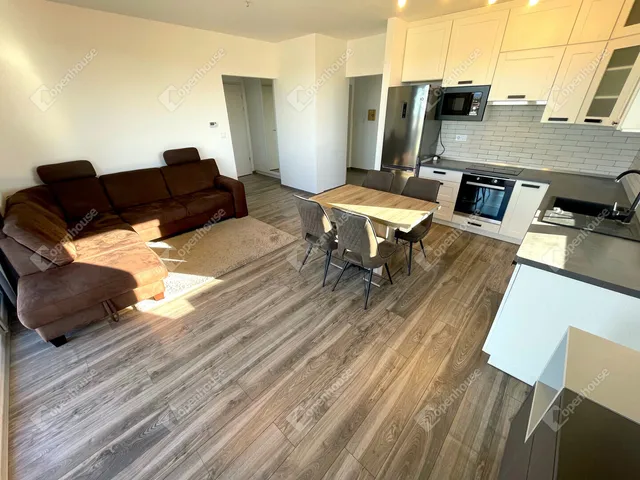 Eladó lakás Székesfehérvár 79 nm