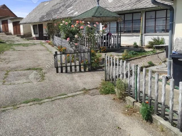 Eladó ház Bodajk 76 nm