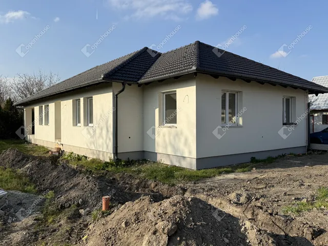 Eladó ház Székesfehérvár 135 nm