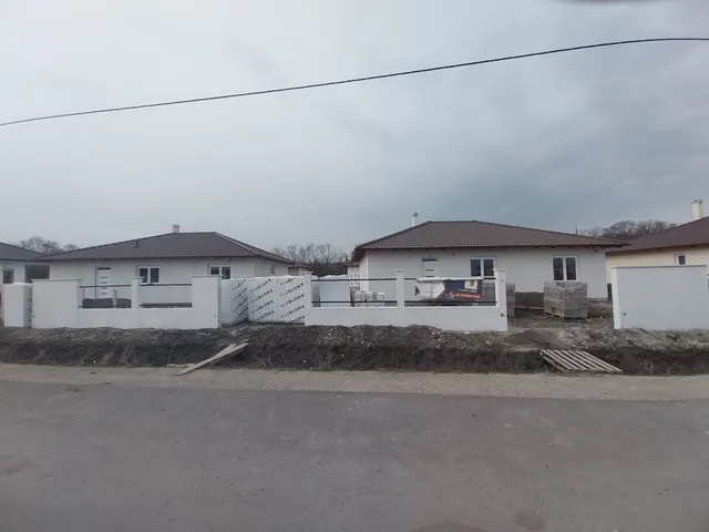 Eladó ház Iszkaszentgyörgy 111 nm