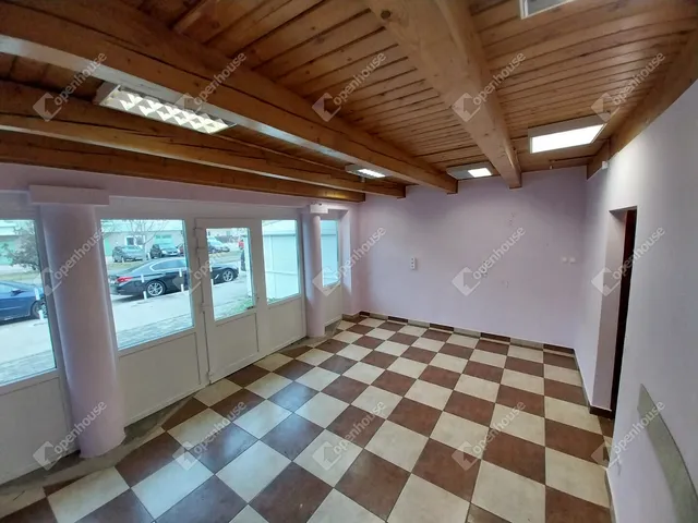 Kiadó kereskedelmi és ipari ingatlan Székesfehérvár, Palotaváros 85 nm