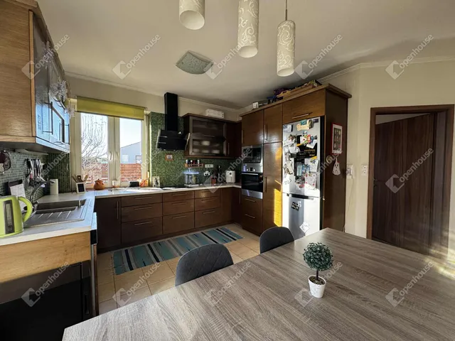 Eladó ház Székesfehérvár, Maroshegy 156 nm