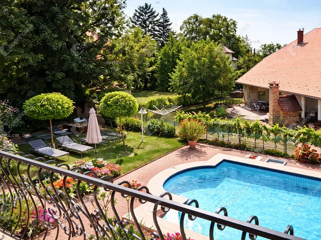 Eladó kereskedelmi és ipari ingatlan Gyenesdiás 484 nm