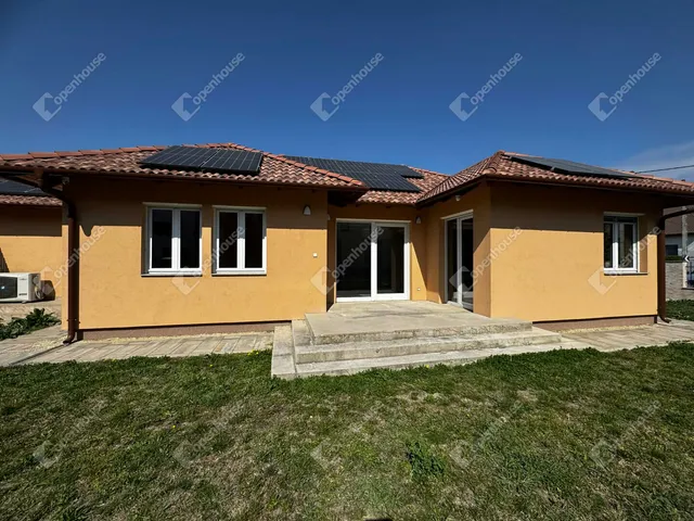 Eladó ház Székesfehérvár 137 nm