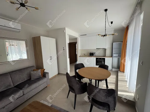 Kiadó lakás Székesfehérvár, Belváros 67 nm