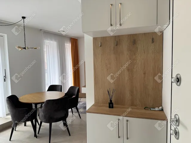 Kiadó lakás Székesfehérvár, Belváros 67 nm