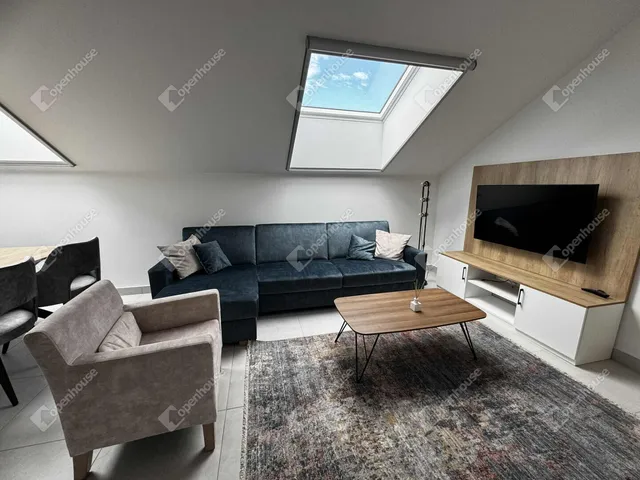 Kiadó lakás Székesfehérvár, Belváros 56 nm