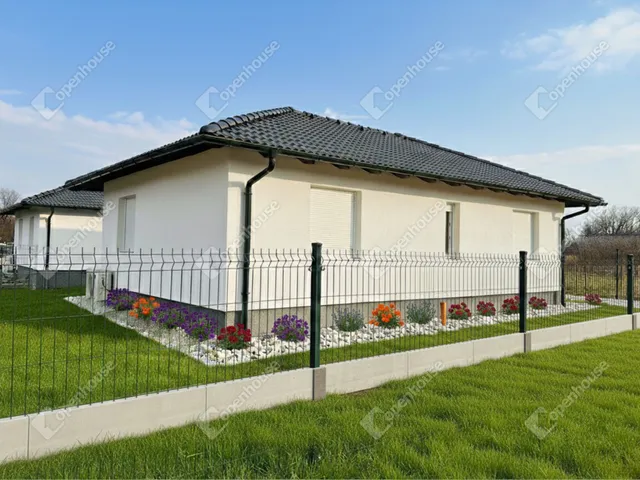 Eladó ház Székesfehérvár 104 nm