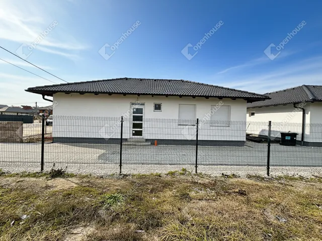 Eladó ház Székesfehérvár, Maroshegy 104 nm