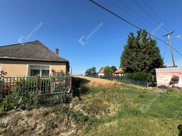 Eladó telek Úrhida 4711 nm