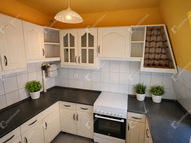 Eladó lakás Székesfehérvár 106 nm