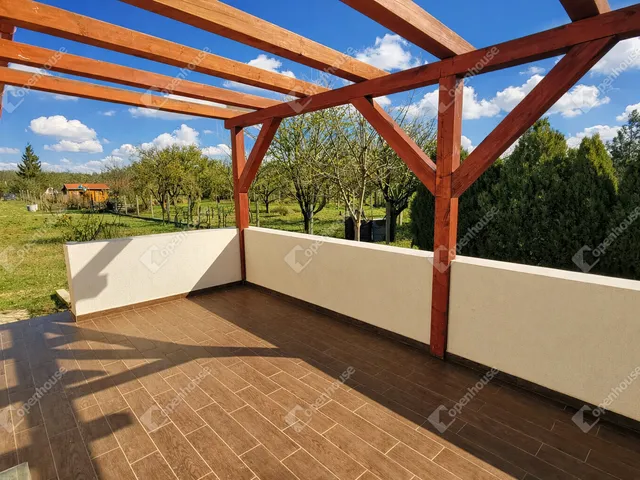 Kiadó ház Székesfehérvár 100 nm