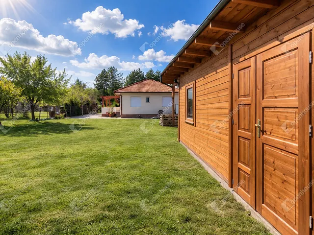 Kiadó ház Székesfehérvár 100 nm