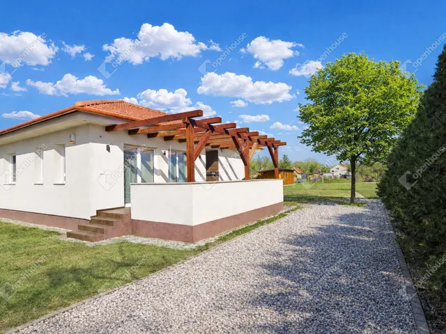 Eladó ház Székesfehérvár 100 nm