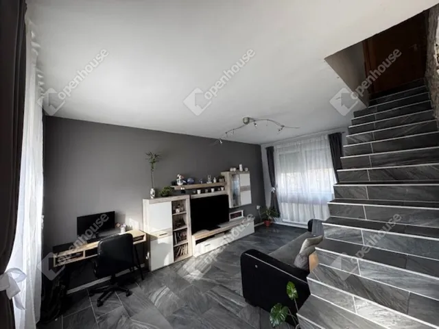 Eladó lakás Polgárdi 101 nm