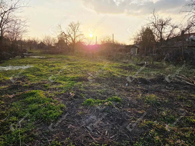 Eladó telek Székesfehérvár, Maroshegy 1078 nm