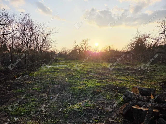 Eladó telek Székesfehérvár, Maroshegy 1078 nm