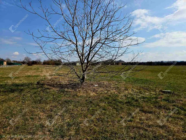 Eladó telek Székesfehérvár 3410 nm