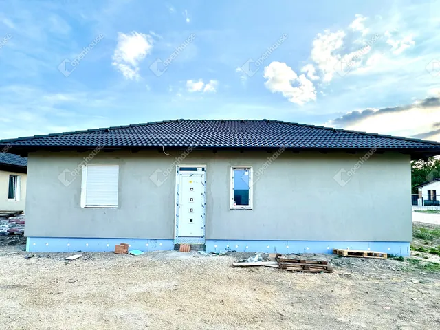 Eladó ház Székesfehérvár, Maroshegy 103 nm