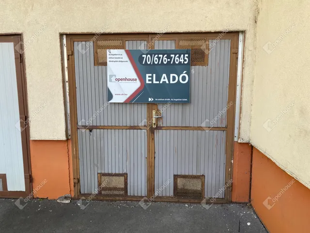 Eladó garázs Székesfehérvár, Palotaváros 14 nm