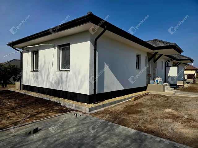 Eladó ház Velence 113 nm