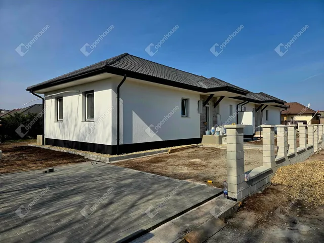 Eladó ház Velence 115 nm