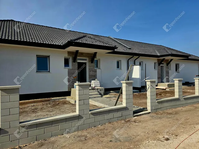 Eladó ház Velence 115 nm