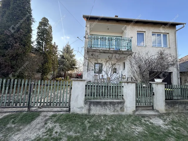 Eladó ház Vértesboglár 154 nm