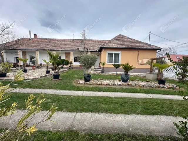 Eladó ház Lovasberény 140 nm