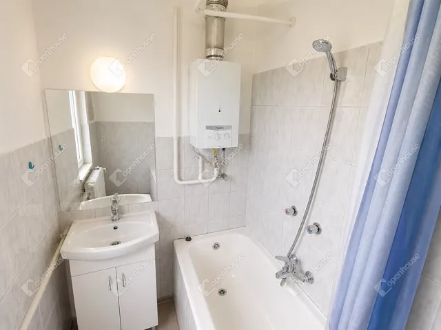 Eladó lakás Pétfürdő 48 nm