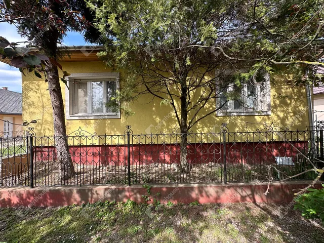 Eladó ház Csákvár 120 nm