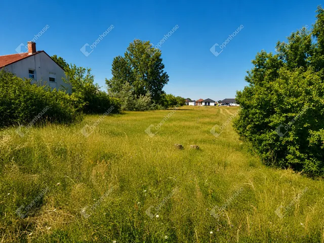 Eladó telek Székesfehérvár 2263 nm