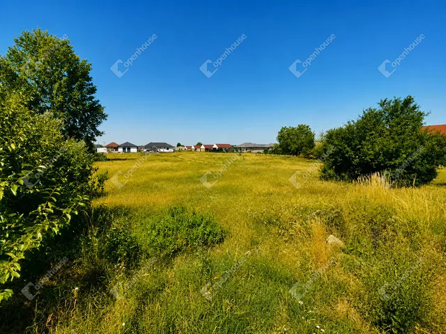 Eladó telek Székesfehérvár 2263 nm