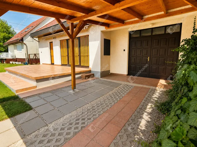 Eladó ház Székesfehérvár, Öreghegy 209 nm