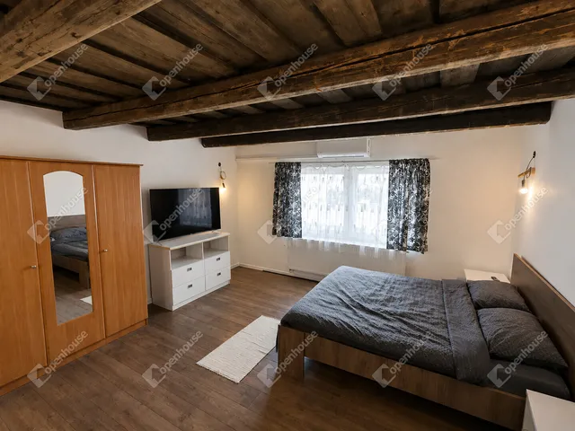 Eladó ház Székesfehérvár, Maroshegy 222 nm
