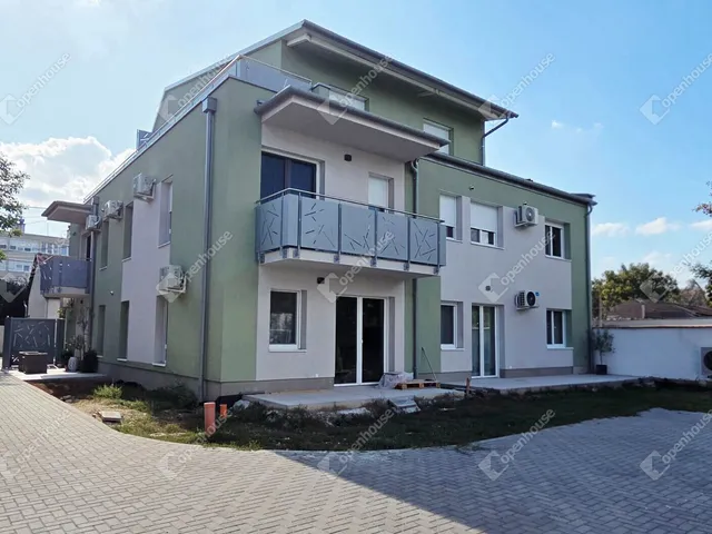 Eladó lakás Székesfehérvár 73 nm