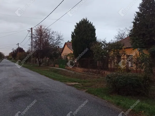 Eladó ház Szolnok, Szandaszőlős 95 nm