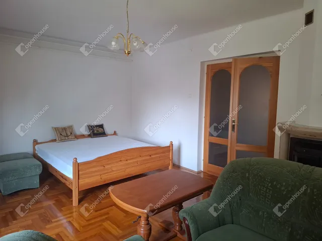 Eladó ház Szolnok, Szandaszőlős 171 nm