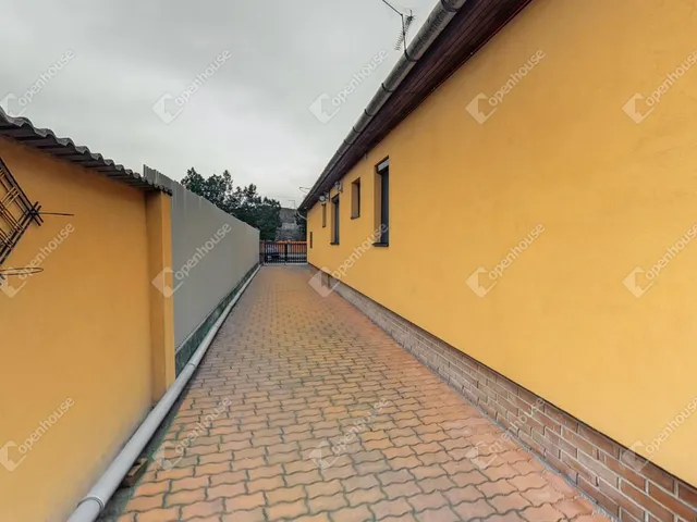 Eladó ház Szolnok 180 nm