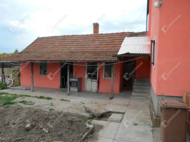Eladó ház Jászapáti 110 nm