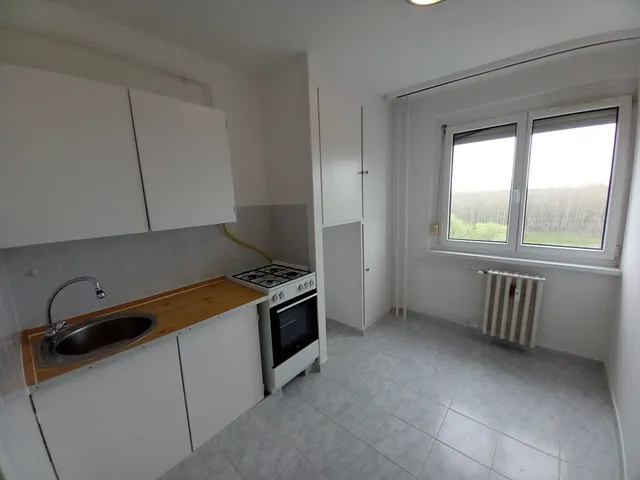 Kiadó lakás Szolnok 37 nm