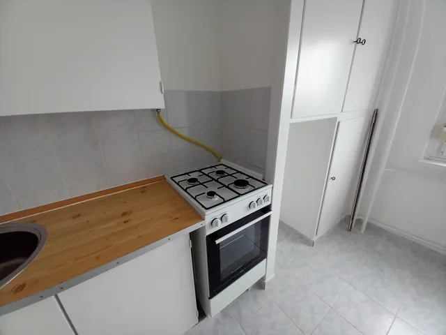 Kiadó lakás Szolnok 37 nm