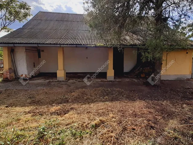Eladó ház Tiszakürt 42 nm
