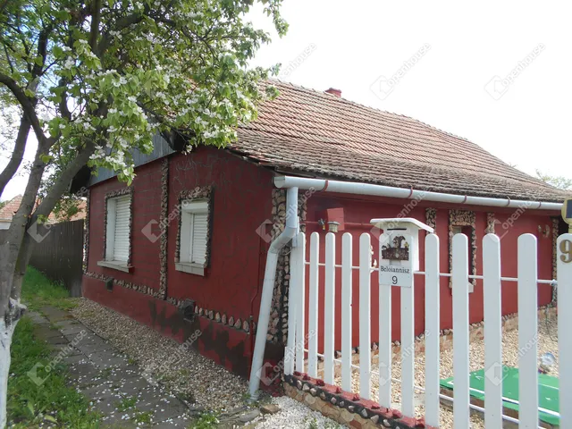 Eladó ház Jásztelek 70 nm