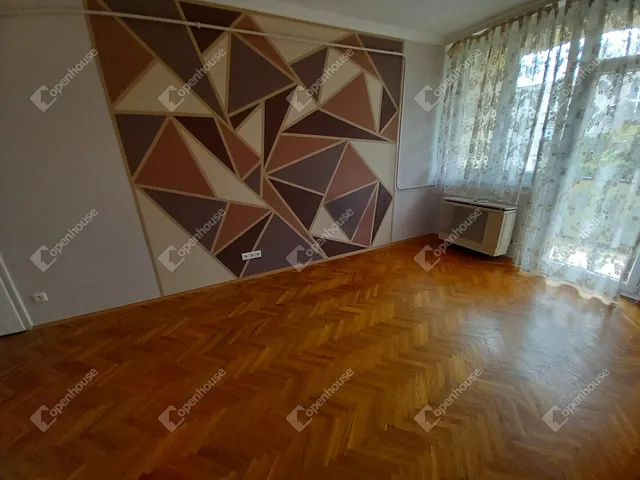 Eladó lakás Szolnok 54 nm