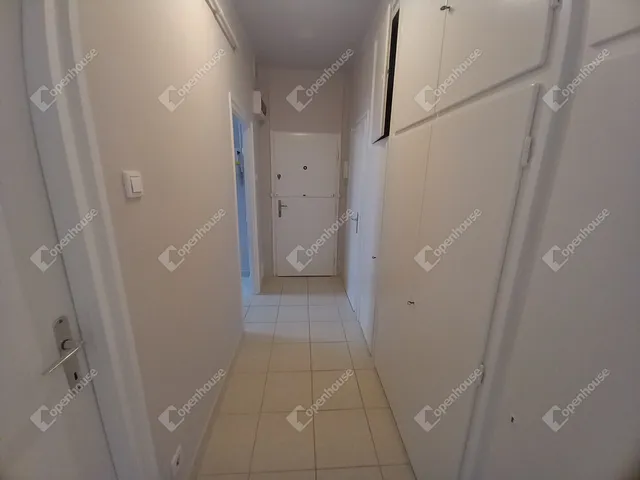 Eladó lakás Szolnok 54 nm