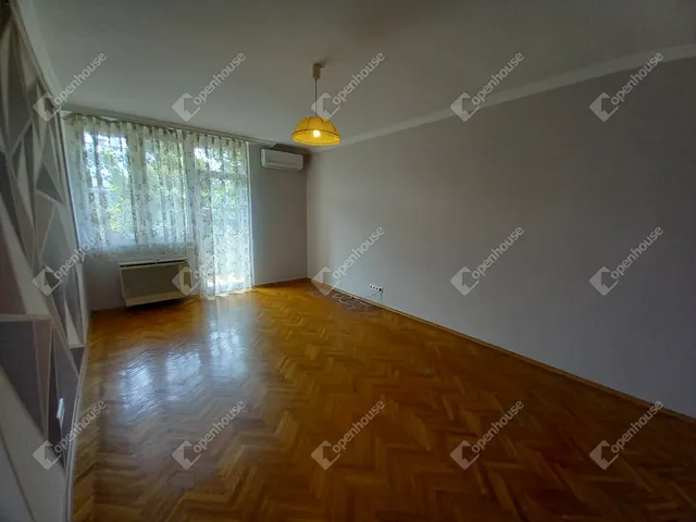 Eladó lakás Szolnok 54 nm