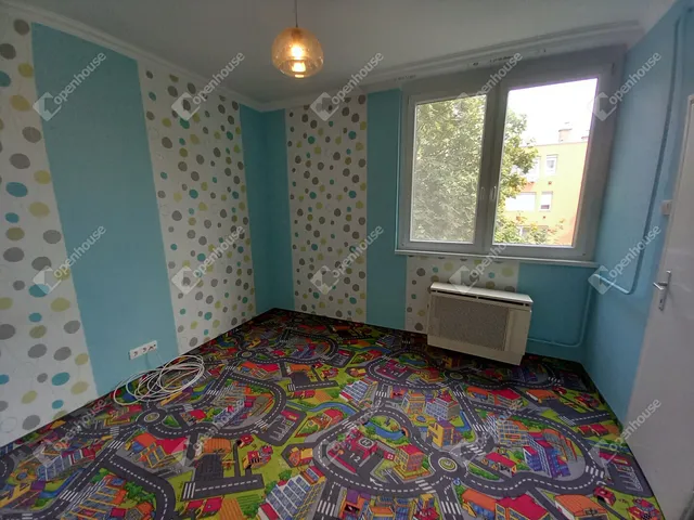 Eladó lakás Szolnok 54 nm